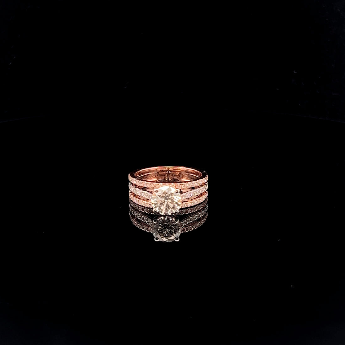 Exquisite 1.52ct Three-Row Diamond Ring