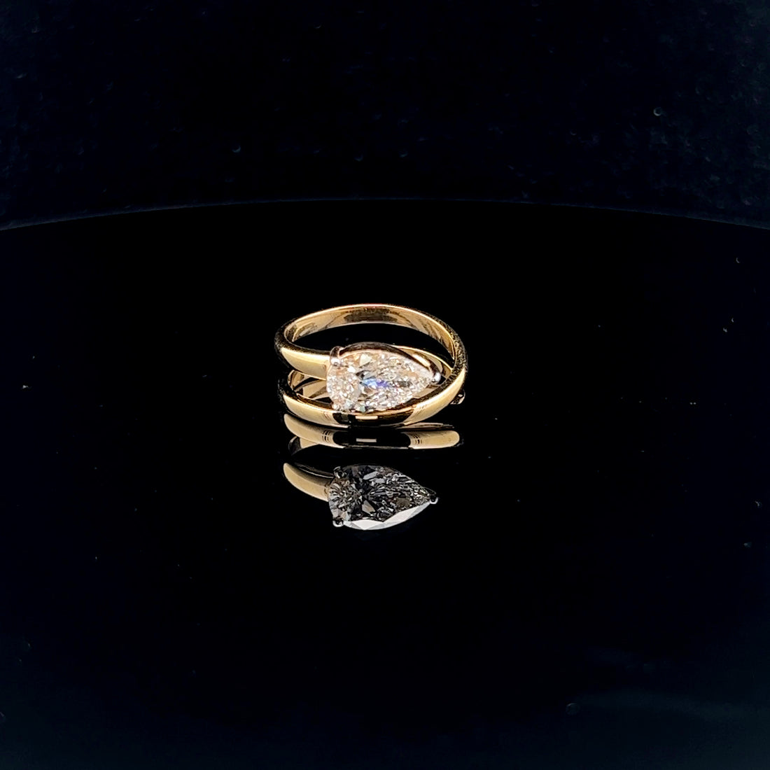 Elegant Pear Serpenti Ring