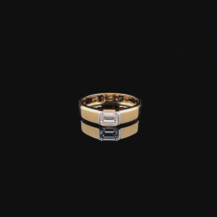 Exquisite 1.00ct Emerald Men's Ring