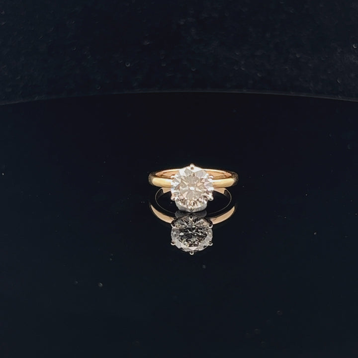 Elegant 2.0ct Solitaire ring