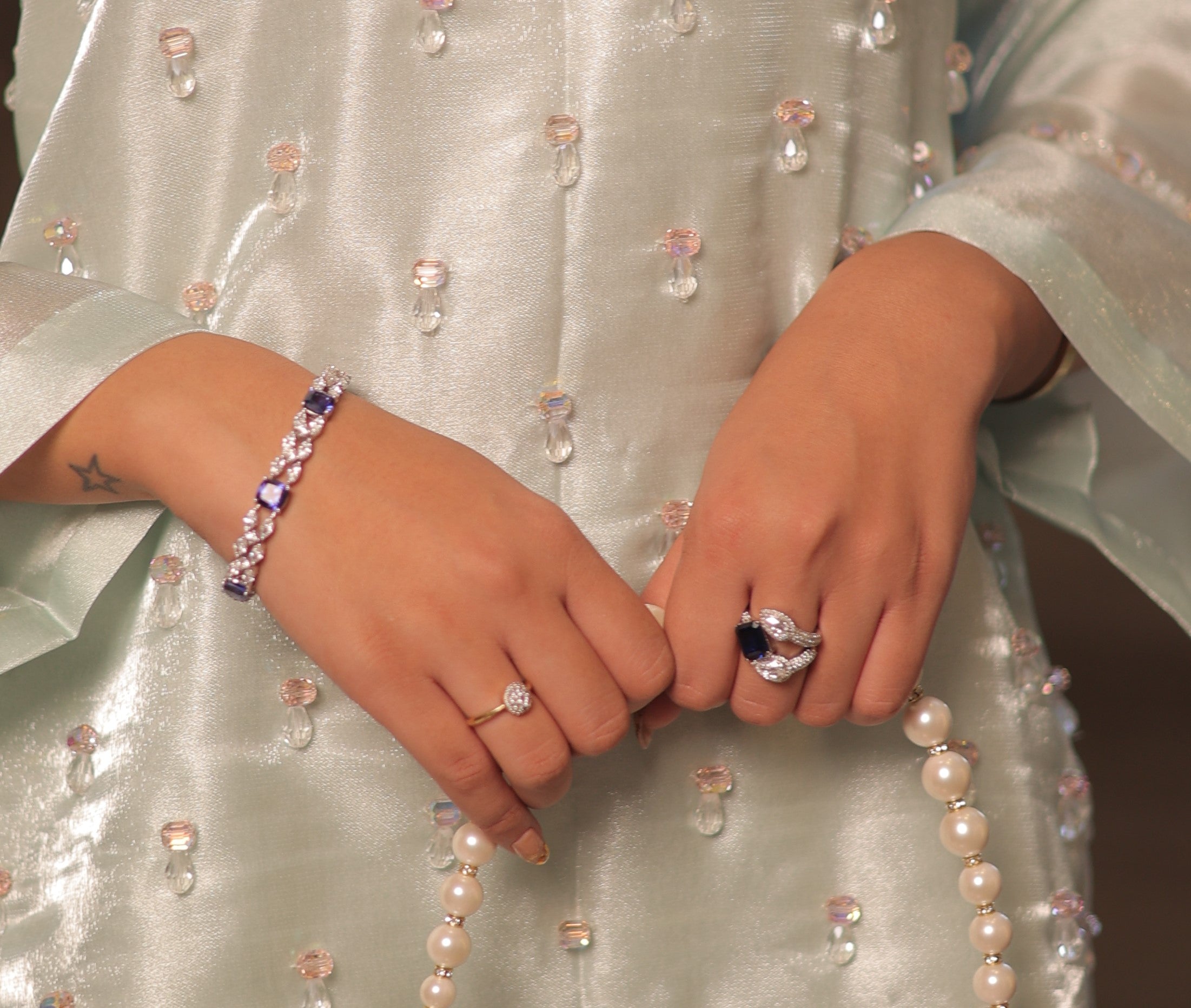 Double Pear Diamond Center Stone Cocktail Ring