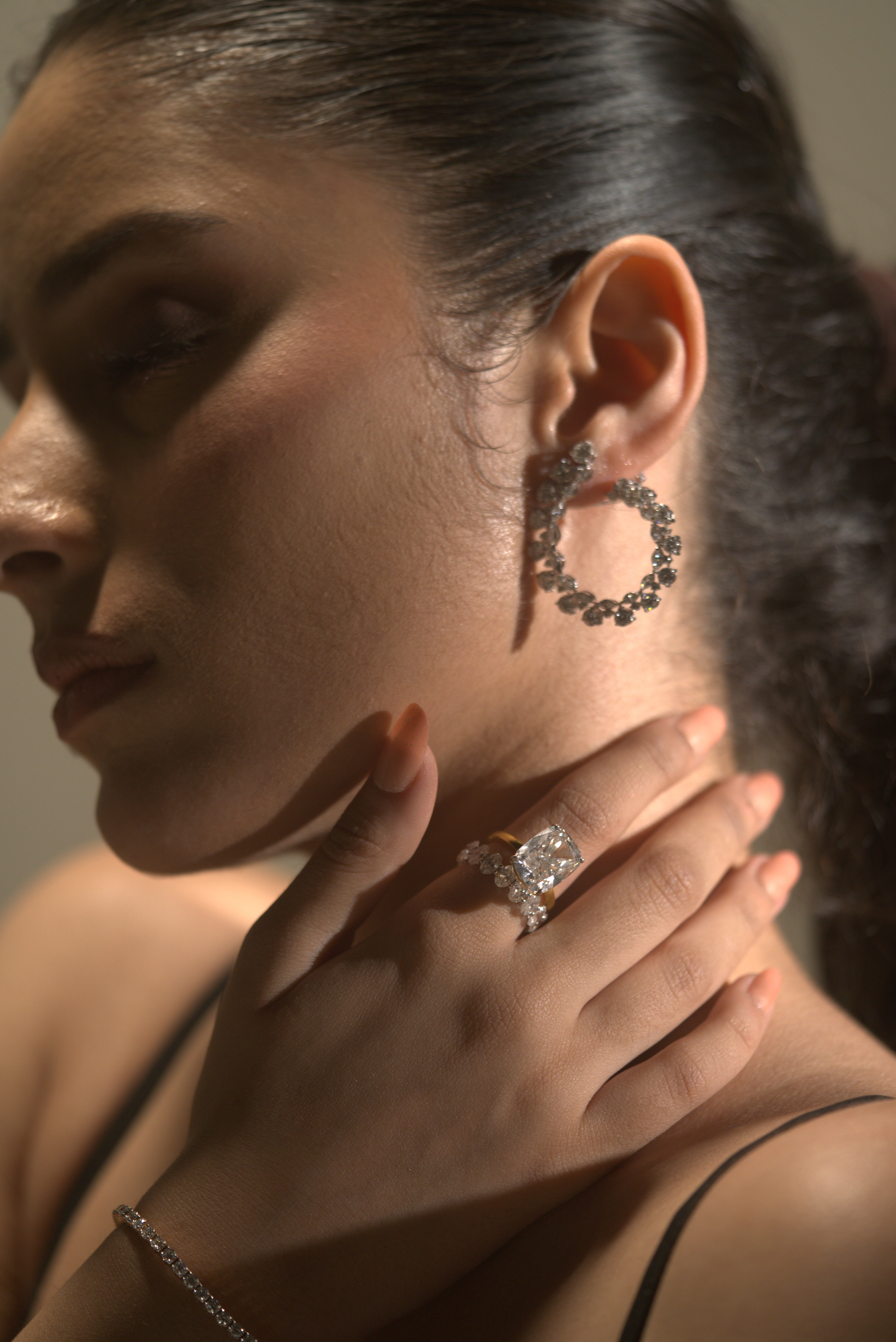 Elegant 10.10ct Cushion Ring