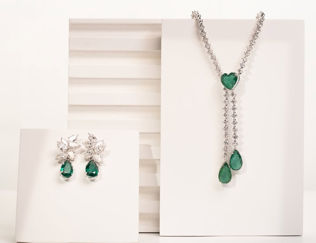 Verdant Grace: The Emerald Bloom Set