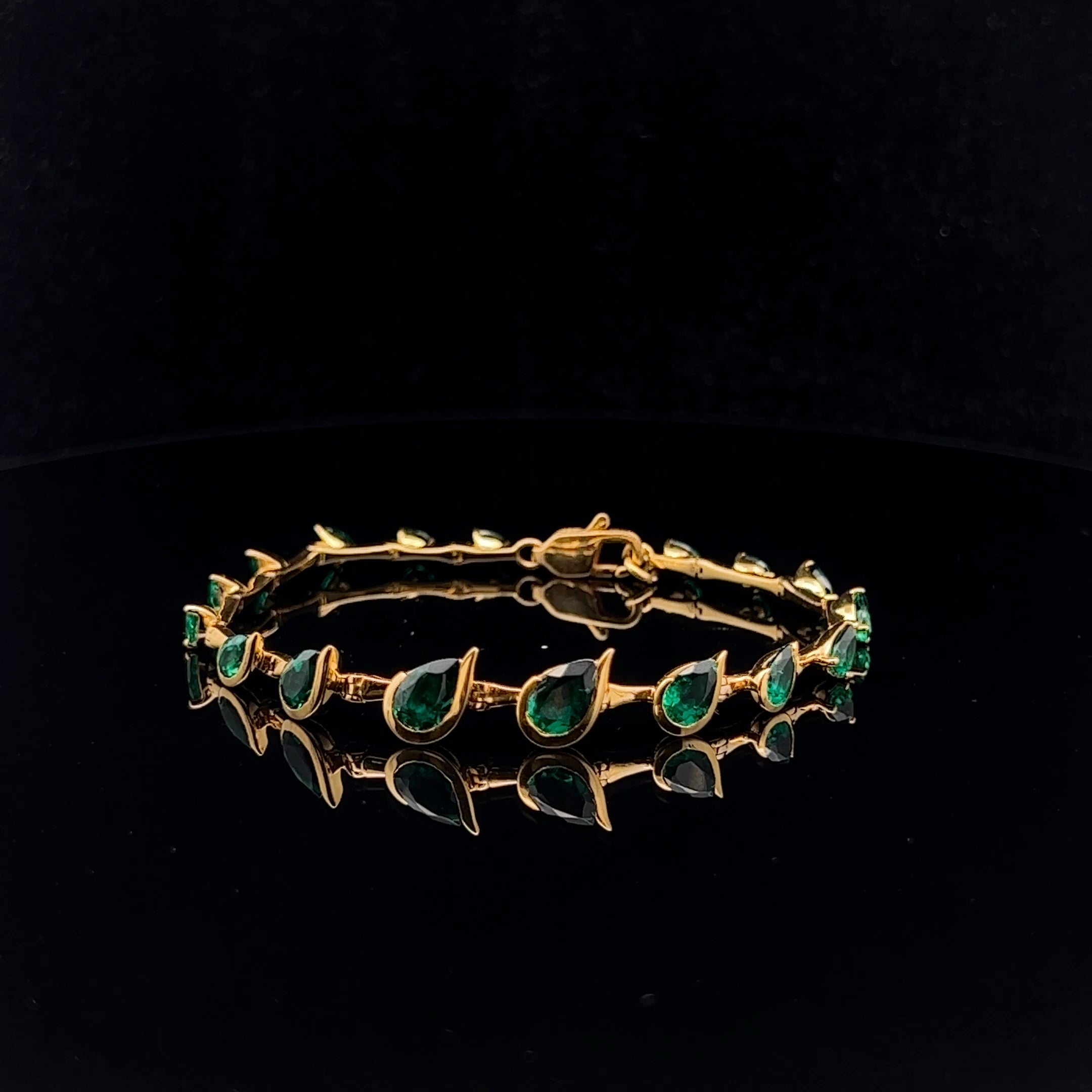 Minimalist Pear Emerald Bracelet