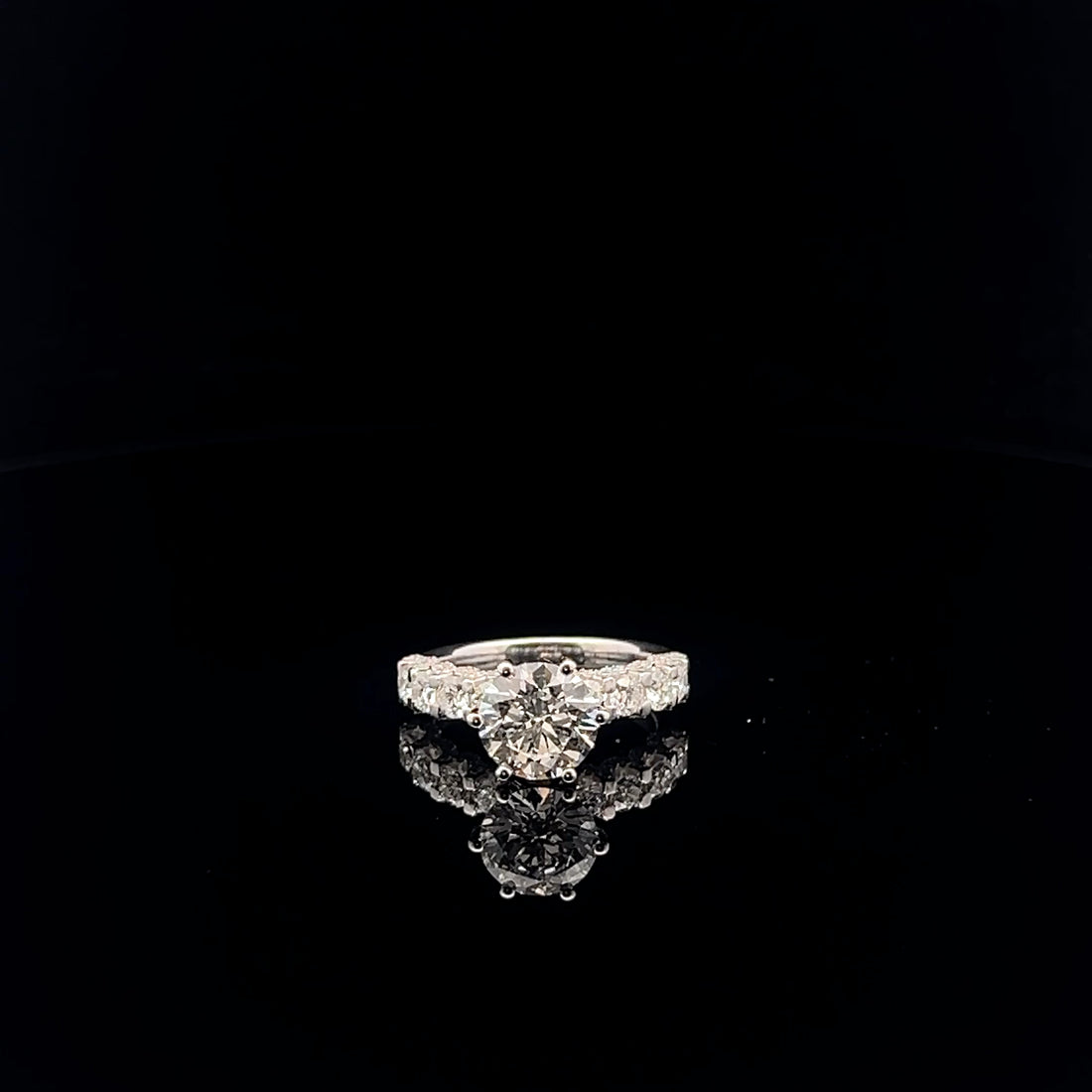Exquisite 2.50ct Diamond Ring