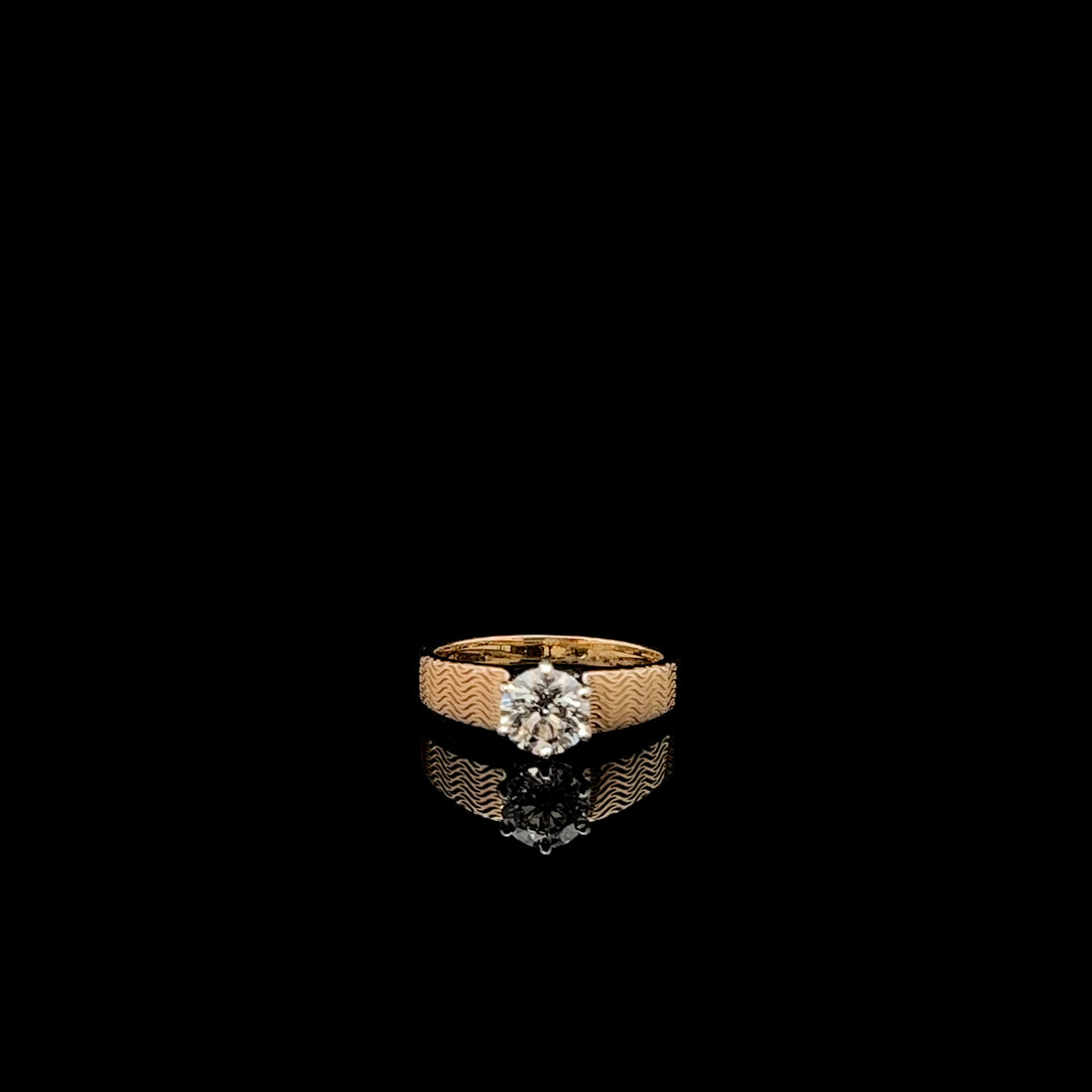 Exquisite 1.0ct Solitaire Ring