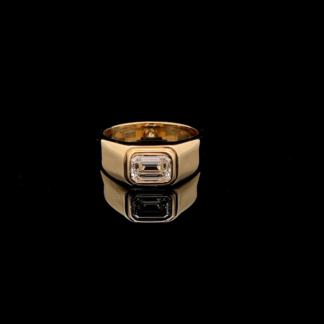 Elegant 2.0ct Men's Ring