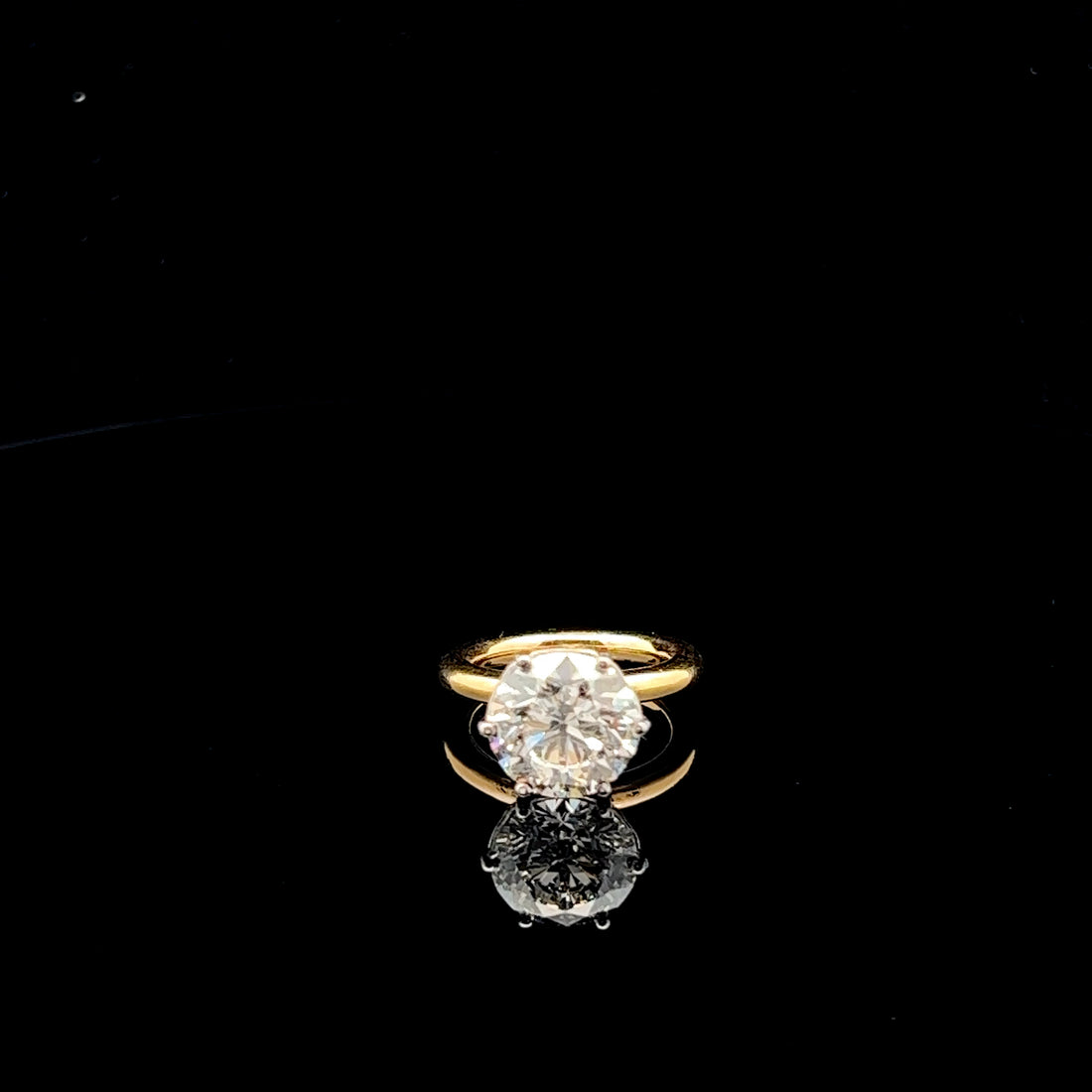 Elegant 5.0ct Diamond Ring with Hidden Halo