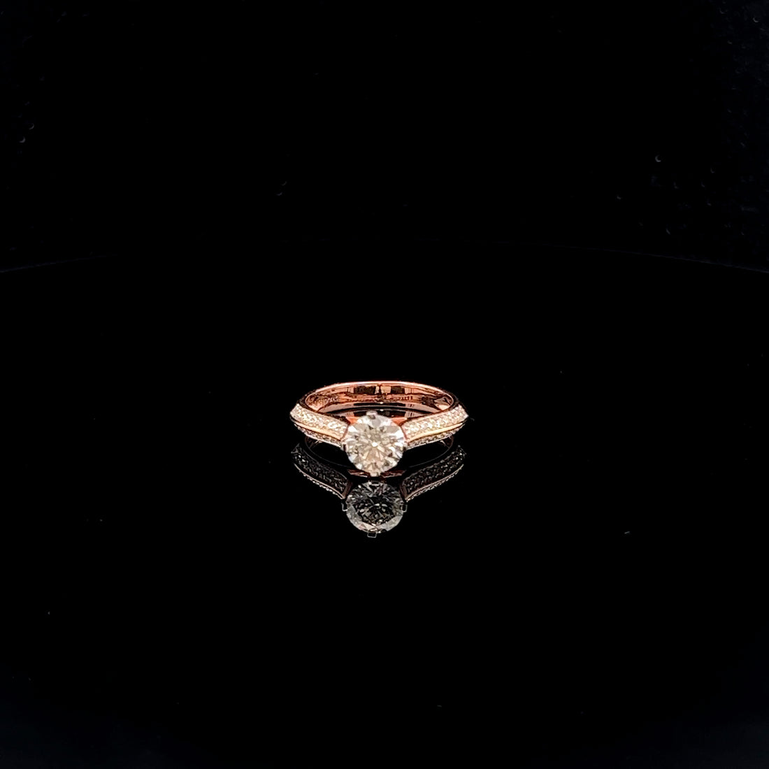 Exquisite 0.95ct Diamond Ring