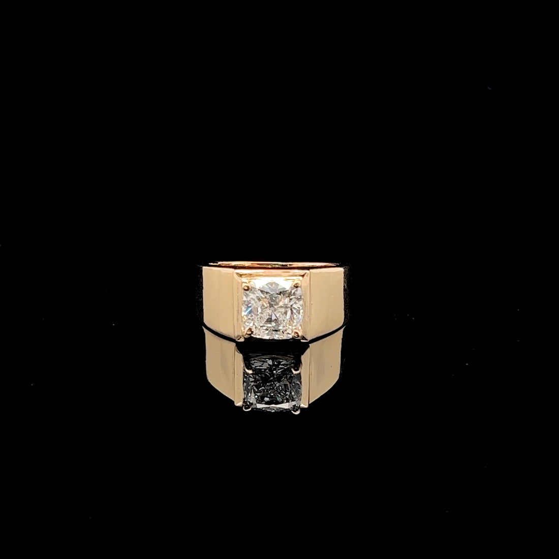 Elegant 3.0ct Cushion cut Men's Ring