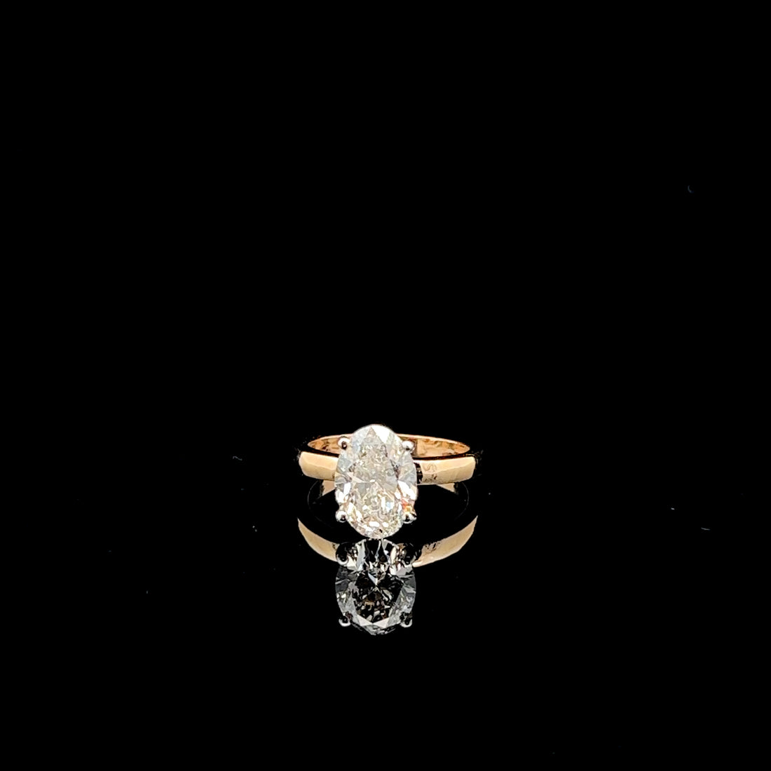 Elegant 3.0ct Oval Solitaire Ring