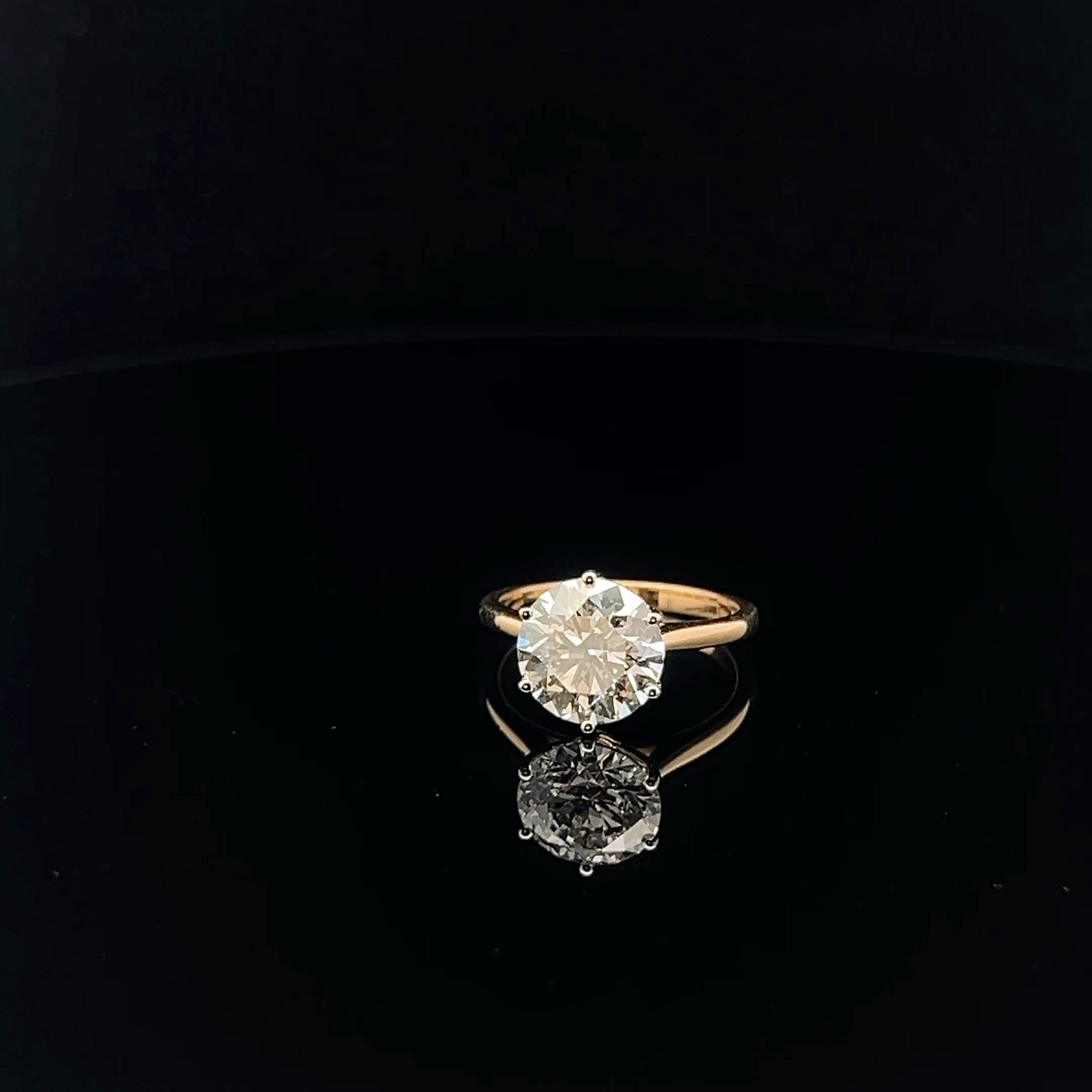 Exquisite 3.50ct Cathedral Tulip setting Ring
