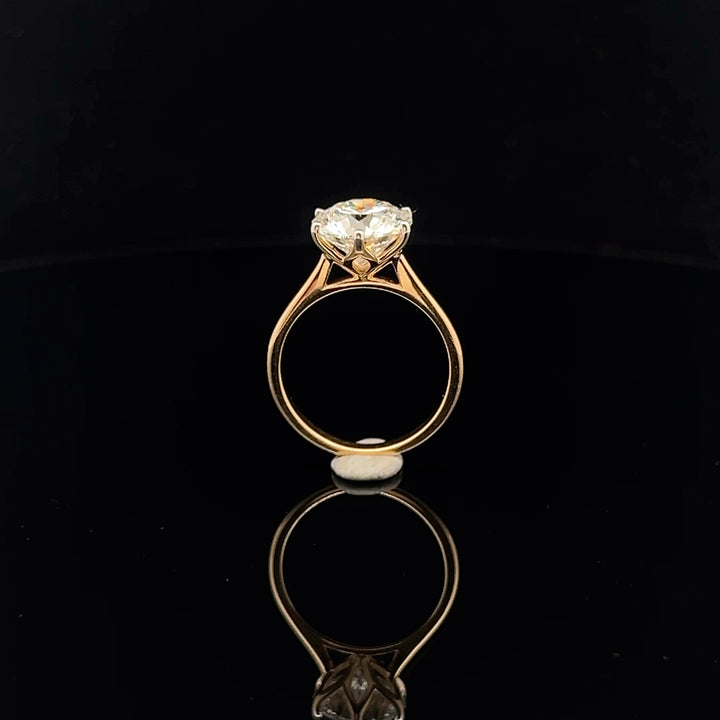 Exquisite 3.50ct Tulip setting Ring