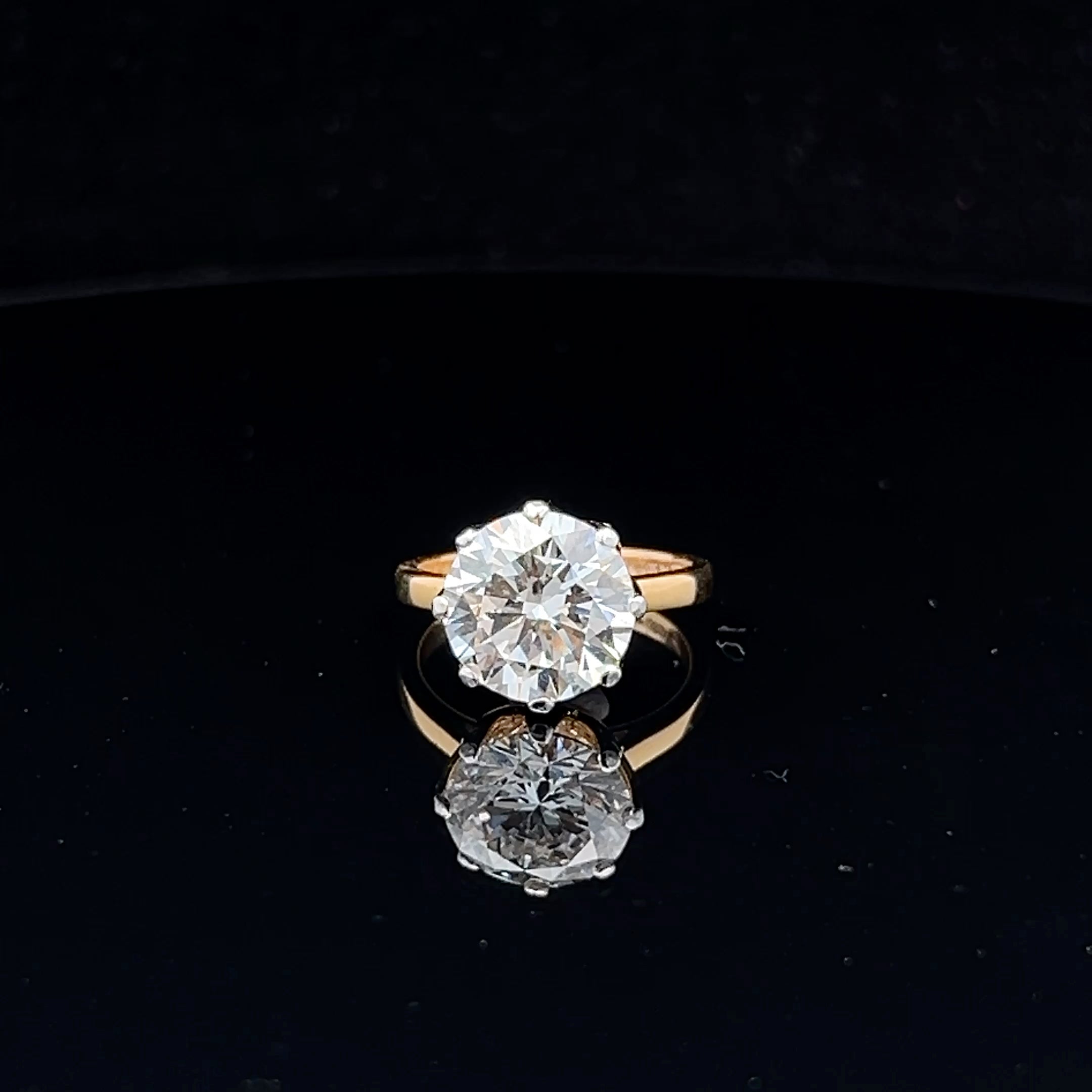 Iconic 5.0ct Solitaire: A Diamond Dream Realized