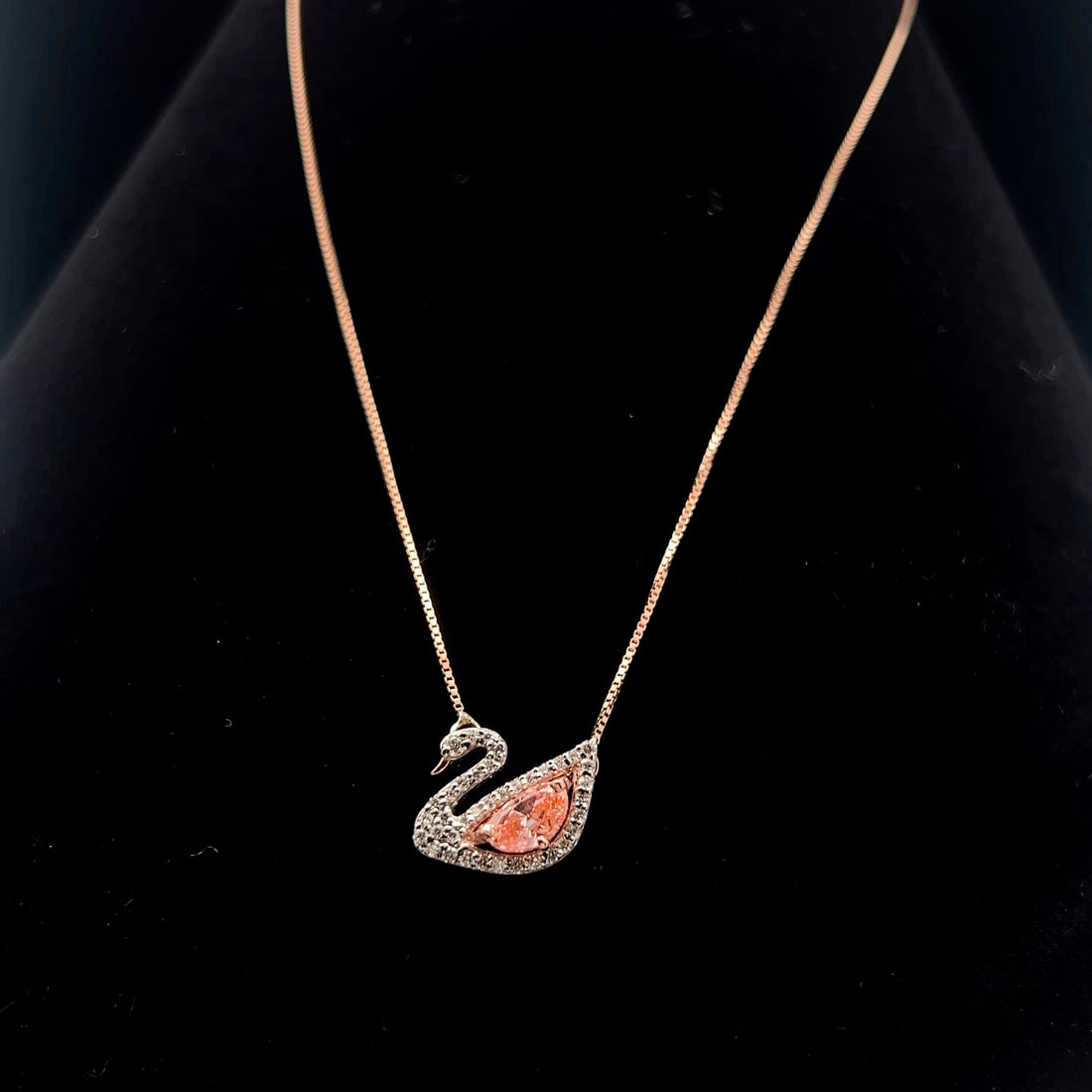 Exquisite Rose Gold Swan Pendant Necklace