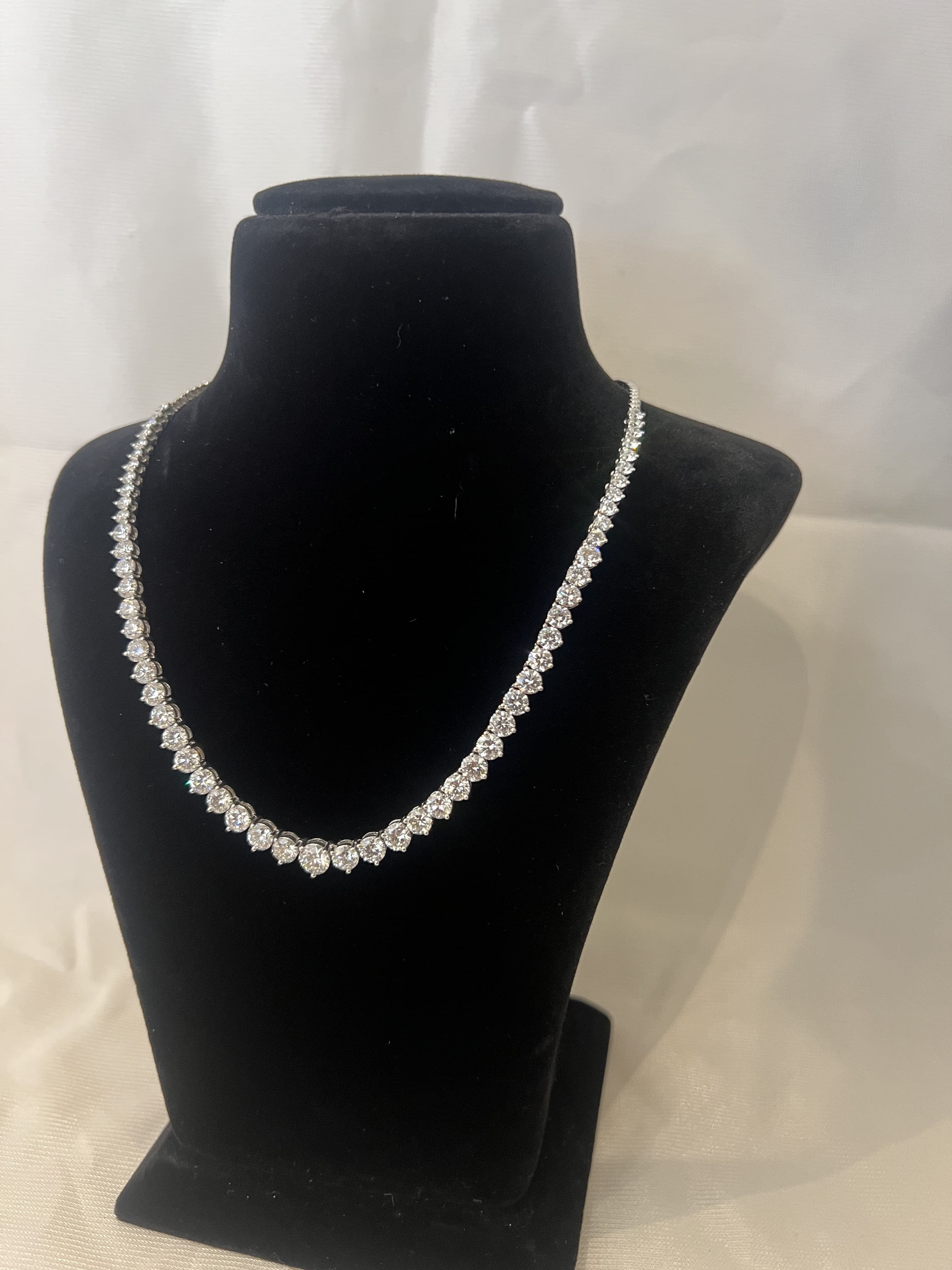 Eternal Glow – Lab-Grown Diamond Classic Necklace