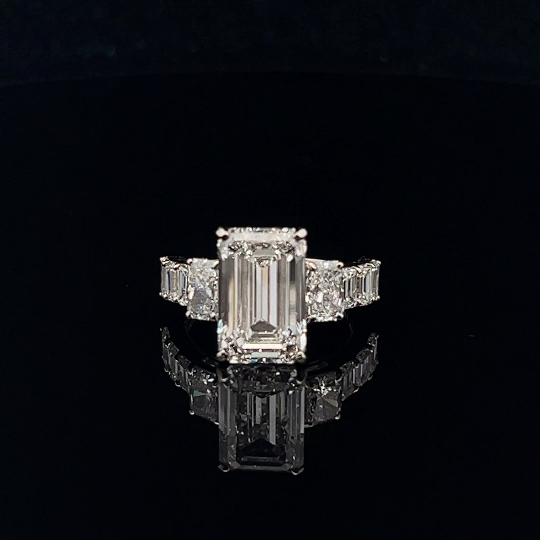 Exquisite 7.0ct Diamond Engagement Ring