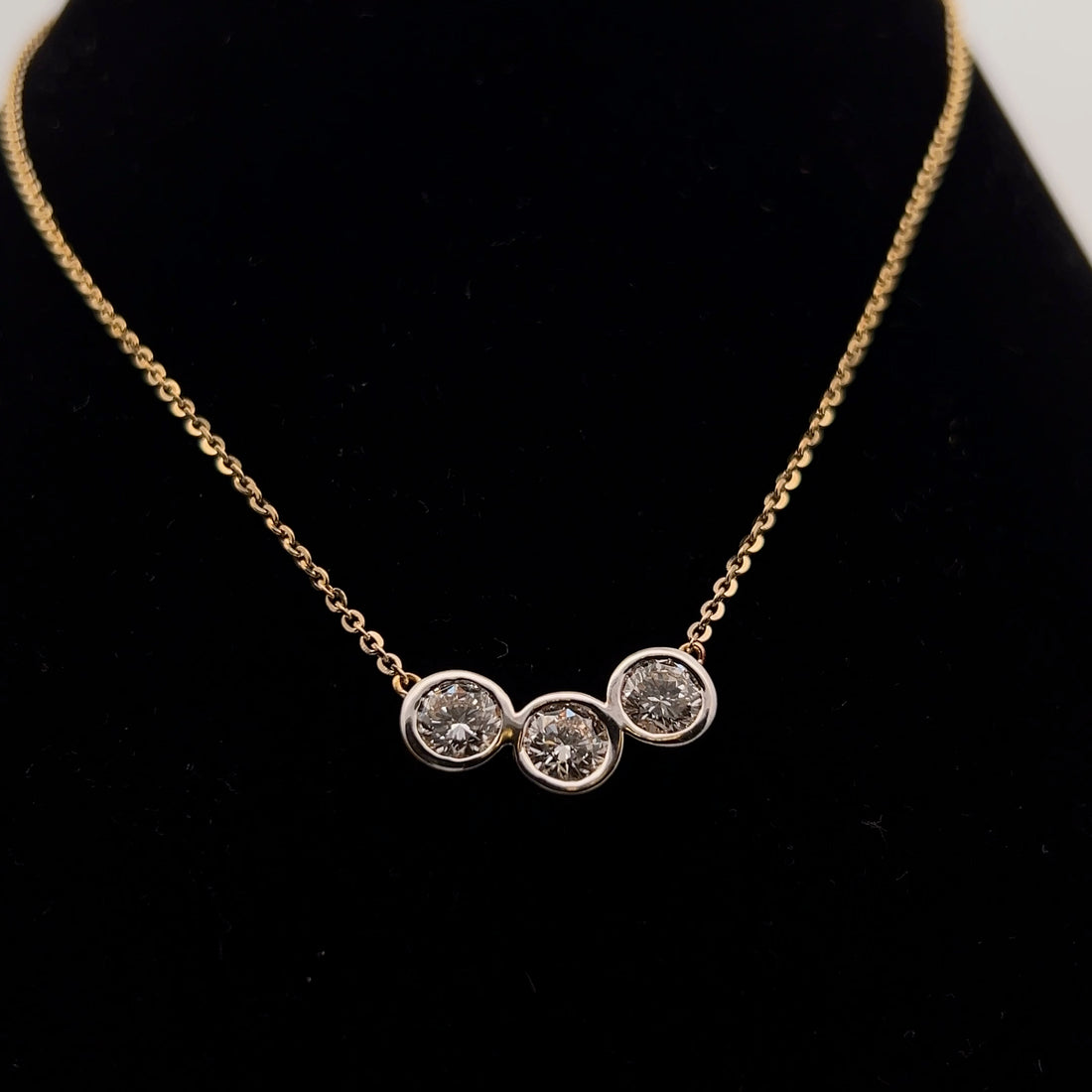 Elegant Diamond Pendant Necklace