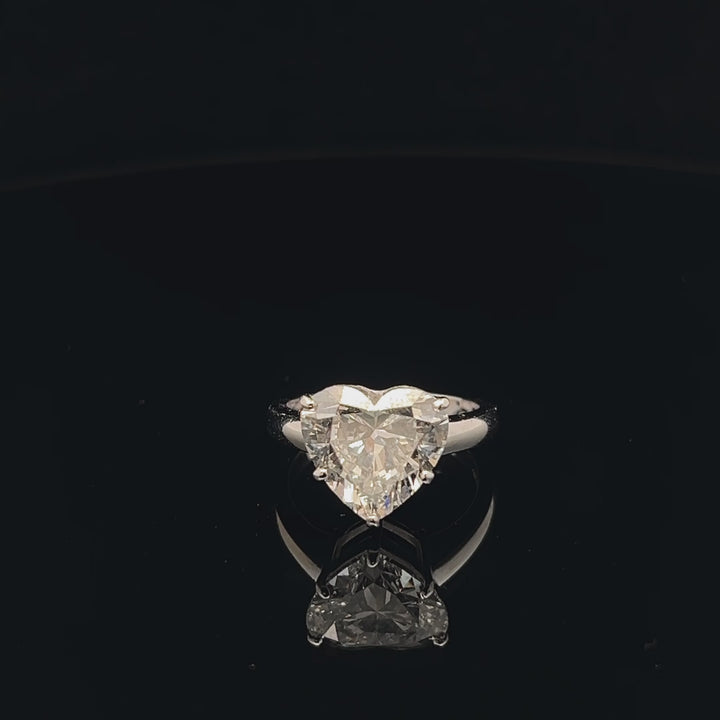 Exquisite 5.00ct Heart Solitaire diamond ring