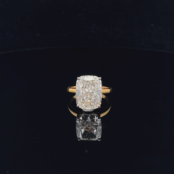 Elegant 10.0ct Cushion Ring