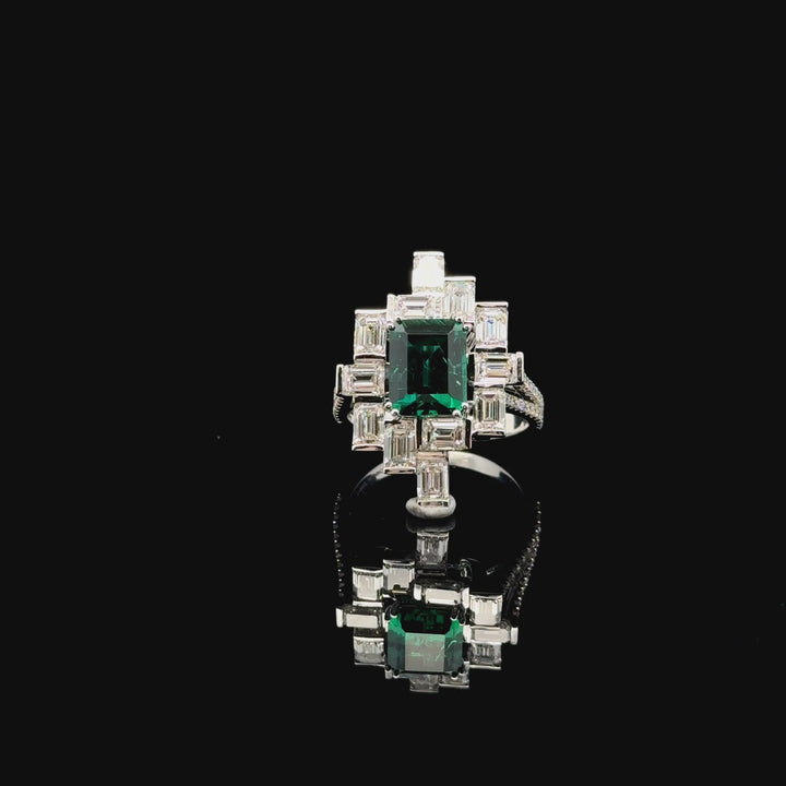 Elegant Emerald Cocktail Ring