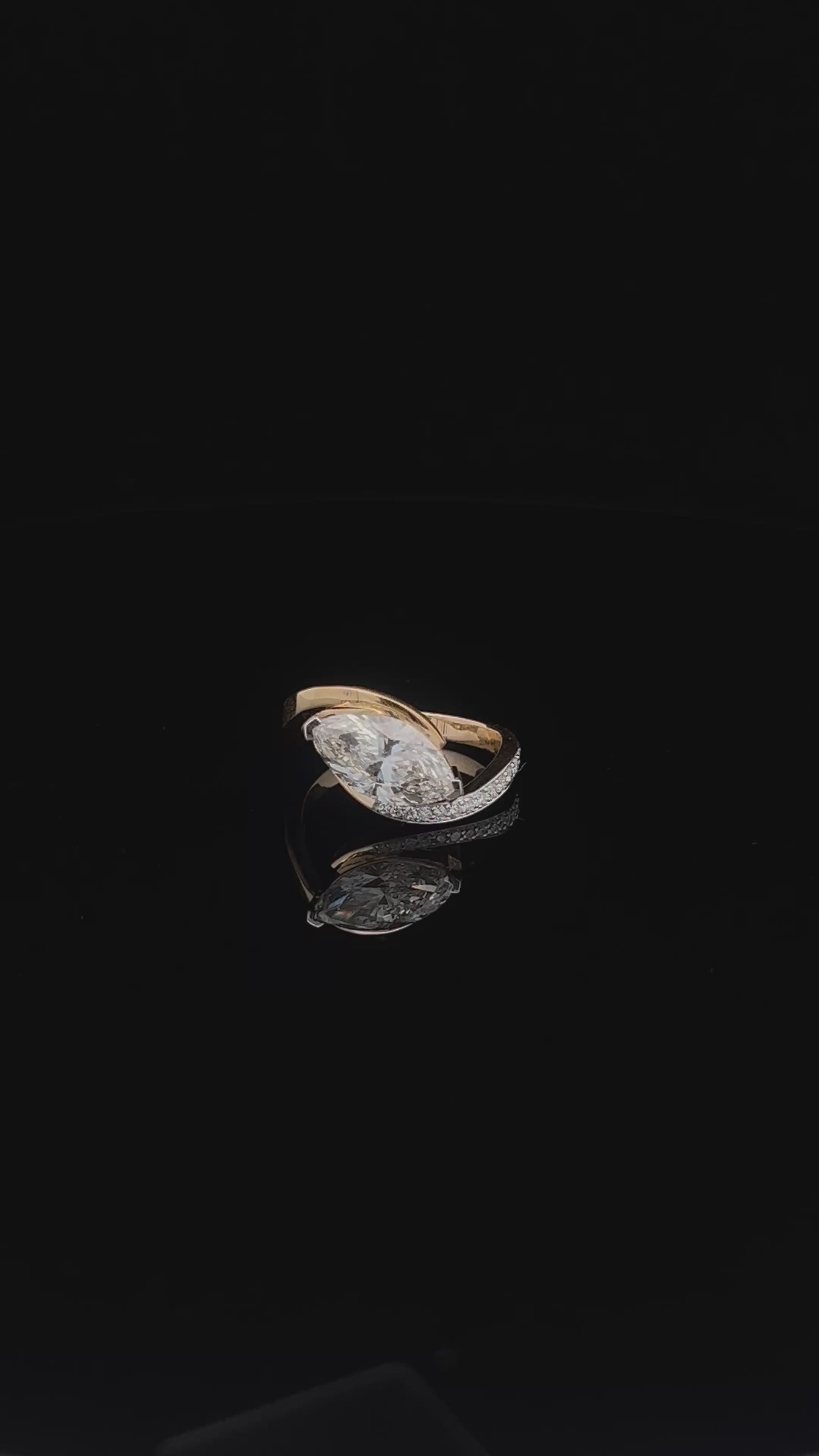 Exquisite Marquise cut Diamond Ring