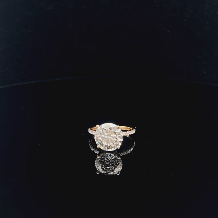 Exquisite 4.0ct Diamond Ring